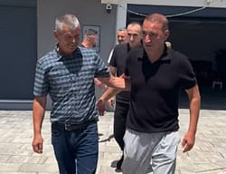Incidenti në Magurë, Daut Haradinaj viziton veteranin Bekim Metajn Incidenti në Magurë, Daut Haradinaj viziton veteranin Bekim Metajn