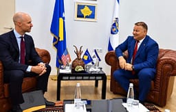 Policia e Kosovës dhe FBI-ja forcojnë bashkëpunimin në luftën kundër krimit Policia e Kosovës dhe FBI-ja forcojnë bashkëpunimin në luftën kundër krimit