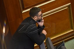Behrami: Deputetët e VV-së dhe të minoriteteve joserbe janë në Prishtinë, sot mund të konstituohet Kuvendi Behrami: Deputetët e VV-së dhe të minoriteteve joserbe janë në Prishtinë, sot mund të konstituohet Kuvendi