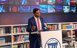 Në kampusin e UBT-së promovohet libri “Religjioni dhe mjekësia”, i Prof. Dr. Dr. Halil Krasniqit Në kampusin e UBT-së promovohet libri “Religjioni dhe mjekësia”, i Prof. Dr. Dr. Halil Krasniqit