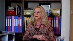 Tahiri: Zbatimi i Kushtetutës është prioritet, pastaj vjen ndarja e pushtetit mes pozitës dhe opozitës Tahiri: Zbatimi i Kushtetutës është prioritet, pastaj vjen ndarja e pushtetit mes pozitës dhe opozitës