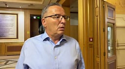 Hamza mbledh Grupin Parlamentar: Është cenuar demokracia dhe Kushtetuta e Kosovës Hamza mbledh Grupin Parlamentar: Është cenuar demokracia dhe Kushtetuta e Kosovës