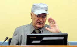Reuters kujton bizaritetin e Mlladiqit: Model i pamëshirshmërisë, vrau njerëz në mënyrat më të tmerrshme Reuters kujton bizaritetin e Mlladiqit: Model i pamëshirshmërisë, vrau njerëz në mënyrat më të tmerrshme