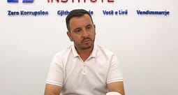 Bugaqku: Nëse presidenti nuk zgjidhet deri më 4 tetor, Kosova hyn në terren të paqartë kushtetues Bugaqku: Nëse presidenti nuk zgjidhet deri më 4 tetor, Kosova hyn në terren të paqartë kushtetues