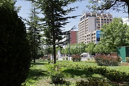 Mot me diell, temperaturat deri në 33 gradë Mot me diell, temperaturat deri në 33 gradë