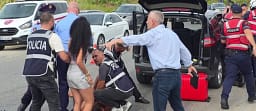Vrasja e turistit portugez, 13 persona dalin sot para Gjykatës së Sarandës Vrasja e turistit portugez, 13 persona dalin sot para Gjykatës së Sarandës