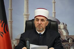 “Të jetë një moment afrimi mes njerëzve dhe tejkalim i ndasive”, mesazhi i Tërnavës për Kurban Bajramin “Të jetë një moment afrimi mes njerëzve dhe tejkalim i ndasive”, mesazhi i Tërnavës për Kurban Bajramin