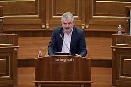 Shala pas zgjedhjes nënkryetar: Qëndrimin e ndryshoi LVV-ja, jo unë Shala pas zgjedhjes nënkryetar: Qëndrimin e ndryshoi LVV-ja, jo unë