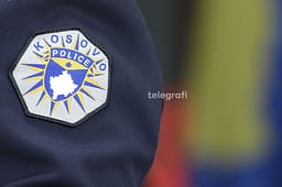 Pengon zyrtarët policorë në Suharekë, arrestohet një i dyshuar Pengon zyrtarët policorë në Suharekë, arrestohet një i dyshuar
