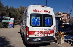 Tragjike në Tropojë, 20-vjeçari nga Kosova mbytet në liqenin e Komanit teksa lahej me miqtë Tragjike në Tropojë, 20-vjeçari nga Kosova mbytet në liqenin e Komanit teksa lahej me miqtë