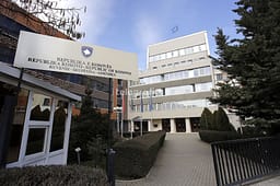 Arrestohet një person në Prishtinë për kërcënim ndaj Kuvendit Arrestohet një person në Prishtinë për kërcënim ndaj Kuvendit