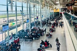 Aeroporti i Tiranës lë pas Beogradin dhe Zagrebin, 6 milionë udhëtarë në vetëm 6 muaj Aeroporti i Tiranës lë pas Beogradin dhe Zagrebin, 6 milionë udhëtarë në vetëm 6 muaj