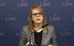Bajrami: Nuk ka para të mjaftueshme për libra, por për zgjedhje nga 100 euro për votë i keni të sigurta Bajrami: Nuk ka para të mjaftueshme për libra, por për zgjedhje nga 100 euro për votë i keni të sigurta