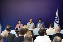 Ujdia presidenciale VV-LDK, Hamza: S’e di a do t’i kenë numrat – s’ka votë për të në PDK Ujdia presidenciale VV-LDK, Hamza: S’e di a do t’i kenë numrat – s’ka votë për të në PDK