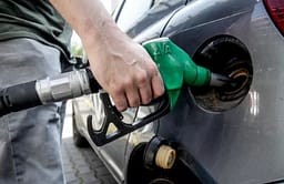 Çmimi i lartë i karburanteve, qeveria italiane zgjat afatin për uljen e akcizës së naftës Çmimi i lartë i karburanteve, qeveria italiane zgjat afatin për uljen e akcizës së naftës