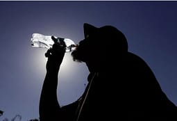 Spanja nën pushtetin e të nxehtit, temperaturat arrijnë 45 gradë Celcius Spanja nën pushtetin e të nxehtit, temperaturat arrijnë 45 gradë Celcius