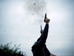 “Na rrezikuan me të shtëna”, denoncohen fqinjët gjatë një ahengu në Viti “Na rrezikuan me të shtëna”, denoncohen fqinjët gjatë një ahengu në Viti