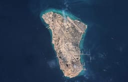 Teherani kërcënon anijet në Bahrein dhe Kuvajt Teherani kërcënon anijet në Bahrein dhe Kuvajt