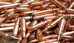 Ia gjetën në shtëpi 883 fishekë në shtëpi, shoqërohet në Polici i dyshuari në Prishtinë Ia gjetën në shtëpi 883 fishekë në shtëpi, shoqërohet në Polici i dyshuari në Prishtinë