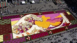 700 mijë lule shndërrojnë sheshin e Brukselit në një vepër arti 700 mijë lule shndërrojnë sheshin e Brukselit në një vepër arti