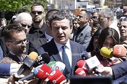 A pritet të ketë sot takim mes krerëve LVV-LDK? Flet Kurti A pritet të ketë sot takim mes krerëve LVV-LDK? Flet Kurti