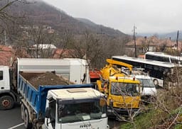 Gjashtë të akuzuar për barrikadat në veri, sot mbahet seanca gjyqësore Gjashtë të akuzuar për barrikadat në veri, sot mbahet seanca gjyqësore