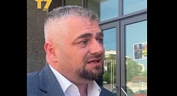 Hoti: Analizat e ADN-së vonohen minimalisht gjastë muaj, dërgohen në laborator në Hagë Hoti: Analizat e ADN-së vonohen minimalisht gjastë muaj, dërgohen në laborator në Hagë