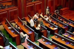 PDK sërish letër Deharit: Thirreni vazhdimin e seancës konstituive për nesër në 11:00, mos e thelloni situatën e rëndë PDK sërish letër Deharit: Thirreni vazhdimin e seancës konstituive për nesër në 11:00, mos e thelloni situatën e rëndë