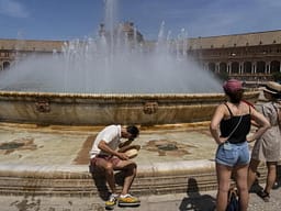 Valë rekorde të nxehtësisë në Evropë, Spanja pret 40 gradë Celsius Valë rekorde të nxehtësisë në Evropë, Spanja pret 40 gradë Celsius