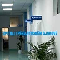 Aksidenti në fshatin Mrasor, Spitali i Gjakovës: 10 persona janë pranuar në Emergjencë, 2 janë transferuar në QKUK Aksidenti në fshatin Mrasor, Spitali i Gjakovës: 10 persona janë pranuar në Emergjencë, 2 janë transferuar në QKUK