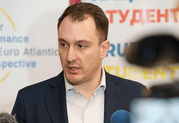 Andonovski: Nga tetori karta e identitetit dhe patenta e shoferit do të jenë në mënyrë elektronike Andonovski: Nga tetori karta e identitetit dhe patenta e shoferit do të jenë në mënyrë elektronike