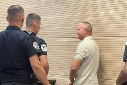 Rihapet shqyrtimi gjyqësor ndaj Milorad Gjokoviqit, i akuzuar për krime lufte Rihapet shqyrtimi gjyqësor ndaj Milorad Gjokoviqit, i akuzuar për krime lufte