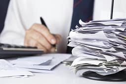 Përkeqësohet punësimi për të rinjtë në Shqipëri, u regjistruan si të papunë 4.3% më shumë në një vit Përkeqësohet punësimi për të rinjtë në Shqipëri, u regjistruan si të papunë 4.3% më shumë në një vit