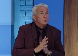 Ish-gjyqtari Shala: Deklaratën qysh e ka thanë Kurti në Kuvend për Behajdin Allaqin e tha edhe gjyqtari i Hagës Ish-gjyqtari Shala: Deklaratën qysh e ka thanë Kurti në Kuvend për Behajdin Allaqin e tha edhe gjyqtari i Hagës