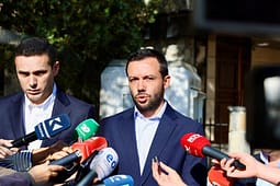 Masë e përkohshme për Kuvendin, nesër PDK e dërgon në Kushtetuese edhe zgjedhjen e Qeverisë Masë e përkohshme për Kuvendin, nesër PDK e dërgon në Kushtetuese edhe zgjedhjen e Qeverisë