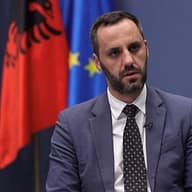 Ministri i Shqipërisë-protestuesve nga Kosova:Mos harroni, Rama kërkoi njohjen e Kosovës në mes të Beogradit Ministri i Shqipërisë-protestuesve nga Kosova:Mos harroni, Rama kërkoi njohjen e Kosovës në mes të Beogradit