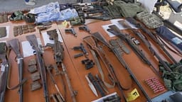 ‘Mitralozë, mjete shpërthyese e uniforma’ – çfarë u gjet pranë varrezave masive në Zubin Potok- të gjitha nga konferenca e Policisë ‘Mitralozë, mjete shpërthyese e uniforma’ – çfarë u gjet pranë varrezave masive në Zubin Potok- të gjitha nga konferenca e Policisë