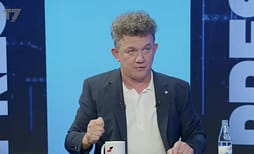 Buzhala për epitetet e Abdixhikut për të: Mercenar është dikush që lufton për para – nuk e di pse më fuste në listë me Batonin ku kemi pikëpamje të ndryshme Buzhala për epitetet e Abdixhikut për të: Mercenar është dikush që lufton për para – nuk e di pse më fuste në listë me Batonin ku kemi pikëpamje të ndryshme