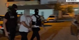Shtetasi kosovar arrestohet në Durrës me qëllim ekstradimi, ishte i dënuar me 3 vjet e 6 muaj burgim nga gjykata në Prishtinë Shtetasi kosovar arrestohet në Durrës me qëllim ekstradimi, ishte i dënuar me 3 vjet e 6 muaj burgim nga gjykata në Prishtinë