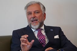Kosova nuk mund të presë më, shefi i EULEX-it kërkon formimin e shpejtë të institucioneve Kosova nuk mund të presë më, shefi i EULEX-it kërkon formimin e shpejtë të institucioneve