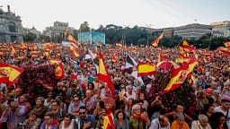 Protesta në Spanjë kundër qeverisë për menaxhimin e krizës së emigrantëve në Ceuta Protesta në Spanjë kundër qeverisë për menaxhimin e krizës së emigrantëve në Ceuta