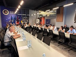 Gjini pas mbledhjes së Kryesisë së Aleancës: Kosova rrezikon bllokadën totale, po shpërfillet Kushtetuta Gjini pas mbledhjes së Kryesisë së Aleancës: Kosova rrezikon bllokadën totale, po shpërfillet Kushtetuta