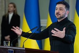 Zelensky prezanton planin për fundin e luftës: Do tërheqim trupat Zelensky prezanton planin për fundin e luftës: Do tërheqim trupat