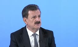 Morina: Rrugët e hekurudhat janë prioritet, autostrada e Gjilanit pritet të përfundojë brenda vitit 2027 Morina: Rrugët e hekurudhat janë prioritet, autostrada e Gjilanit pritet të përfundojë brenda vitit 2027