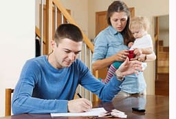 Për çfarë i shpenzojnë paratë shqiptarët dhe europianët: 29% për ushqime, gati trefishi i BE-së Për çfarë i shpenzojnë paratë shqiptarët dhe europianët: 29% për ushqime, gati trefishi i BE-së
