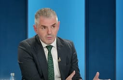 Kujtim Shala pasi kundërshtoi Abdixhikun për ujdinë me Kurtin: Njerëzit e lirë përcaktues të rrugës së LDK’së Kujtim Shala pasi kundërshtoi Abdixhikun për ujdinë me Kurtin: Njerëzit e lirë përcaktues të rrugës së LDK’së