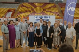 Në Ohër filluan Lojrat Sportive të Pensionistëve, Siljanovska-Davkova: Jam njëra prej jush, pensionimi nuk është fundi i jetës aktive Në Ohër filluan Lojrat Sportive të Pensionistëve, Siljanovska-Davkova: Jam njëra prej jush, pensionimi nuk është fundi i jetës aktive