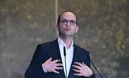 Serbia konsullatë në Shkodër? Bushati: Uroj që lajmi të mos jetë i vërtetë Serbia konsullatë në Shkodër? Bushati: Uroj që lajmi të mos jetë i vërtetë