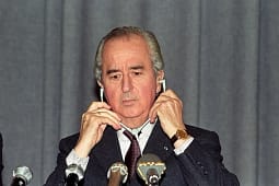 Vdes ish-kryeministri francez Edouard Balladur Vdes ish-kryeministri francez Edouard Balladur