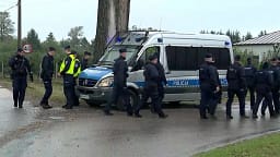 Polonia thotë se zjarri në stacionin e Starlink-ut është sabotim, ndërsa Danimarka paralajmëron për rritjen e kërcënimit rus Polonia thotë se zjarri në stacionin e Starlink-ut është sabotim, ndërsa Danimarka paralajmëron për rritjen e kërcënimit rus